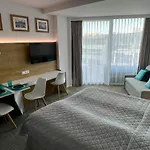 6 Pietro Seaside