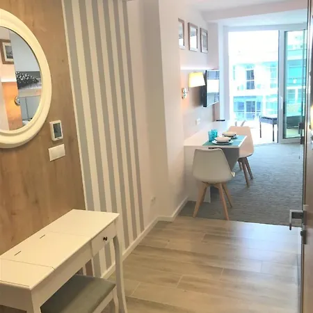 6 Pietro Seaside Lejlighed