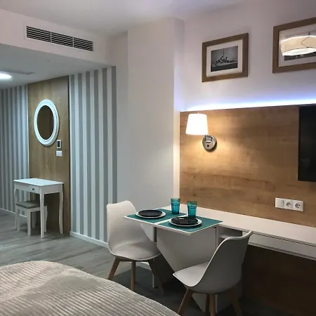 アパート 6 Pietro Seaside *