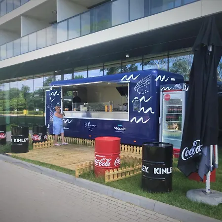 6 Pietro Seaside アパート