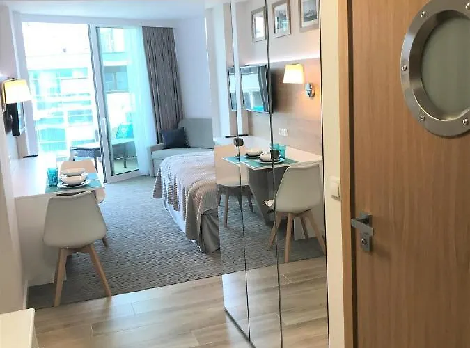 Apartment 6 Pietro Seaside