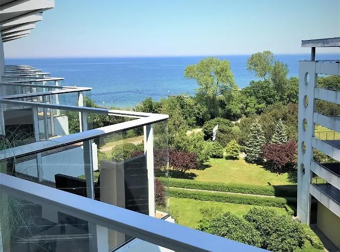 6 Pietro Seaside Apartment