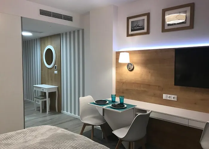 Apartment 6 Pietro Seaside *