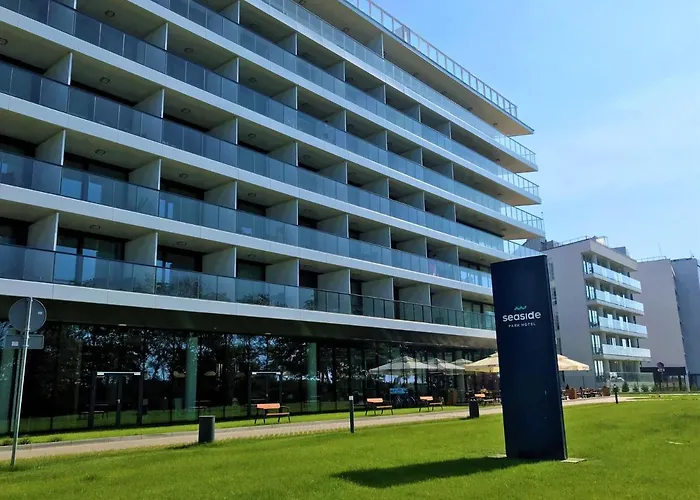 6 Pietro Seaside Apartment *